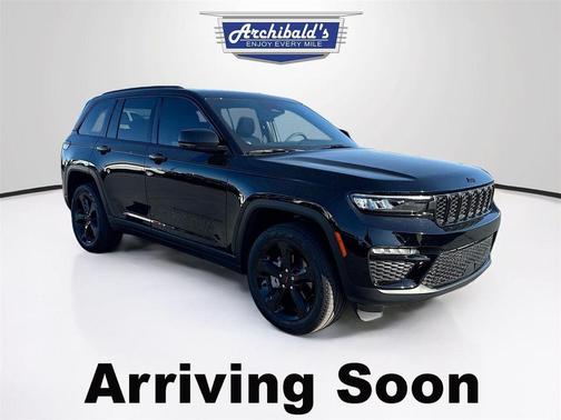 Diamond Black Crystal Pearlcoat 2024 Jeep Grand Cherokee Limited