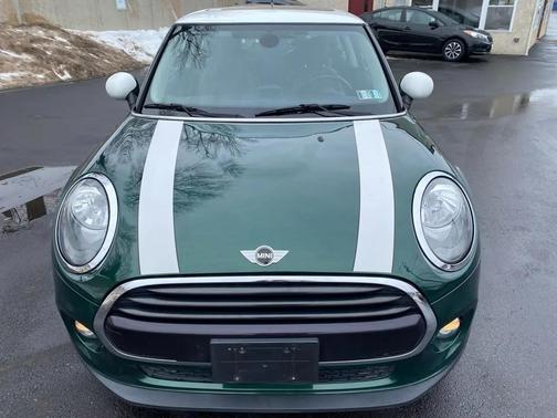 British Racing Green Metallic 2018 MINI Hardtop Cooper