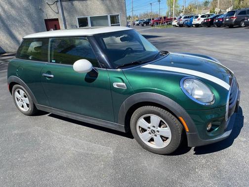 British Racing Green Metallic 2018 MINI Hardtop Cooper