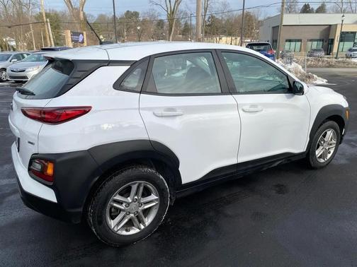2021 Hyundai KONA SE