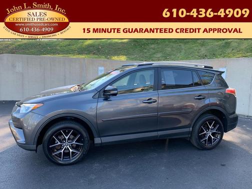 2017 Toyota RAV4 SE