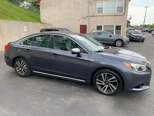 Carbide Gray Metallic 2017 Subaru Legacy Sport