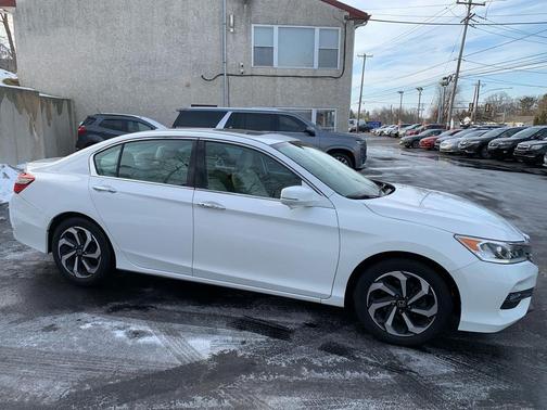 2017 Honda Accord EX