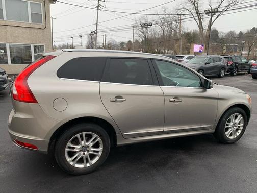 2016 Volvo XC60 T5 Premier