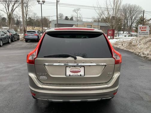 2016 Volvo XC60 T5 Premier