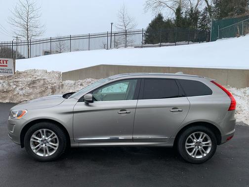 2016 Volvo XC60 T5 Premier