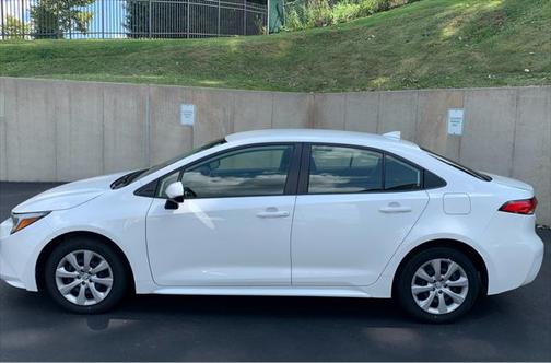 2024 Toyota Corolla Hybrid LE