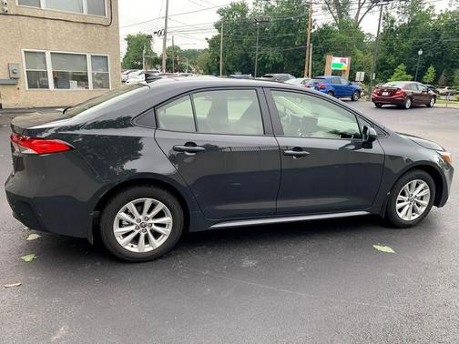 Underground 2025 Toyota Corolla Hybrid LE