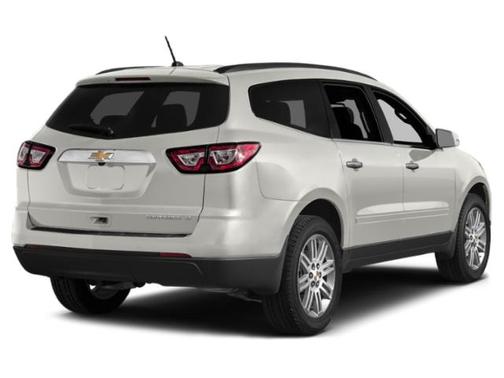 White 2015 Chevrolet Traverse LS