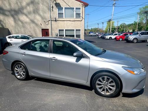2016 Toyota Camry XLE