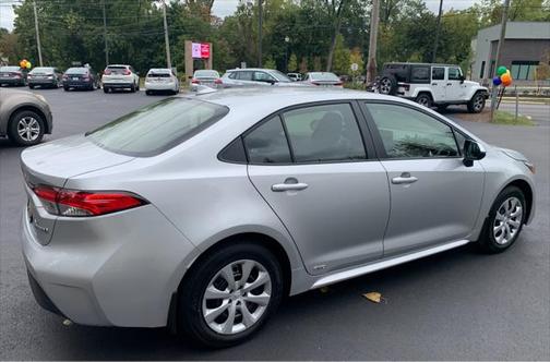 2024 Toyota Corolla Hybrid LE