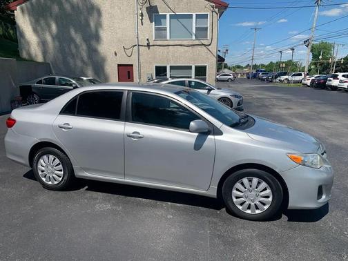 Classic Silver Metallic 2011 Toyota Corolla S