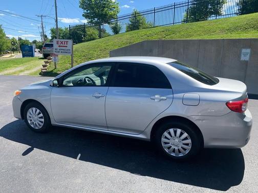 Classic Silver Metallic 2011 Toyota Corolla S