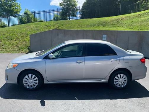 Classic Silver Metallic 2011 Toyota Corolla S