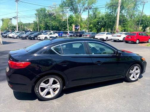 2014 Acura ILX 2.0L Technology