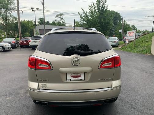 GOLD 2014 Buick Enclave Leather