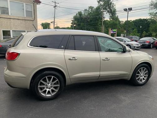 GOLD 2014 Buick Enclave Leather