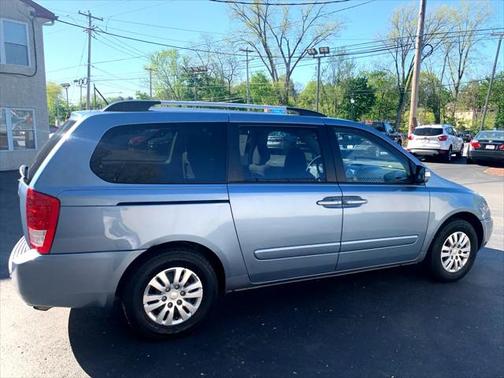 2012 Kia Sedona LX