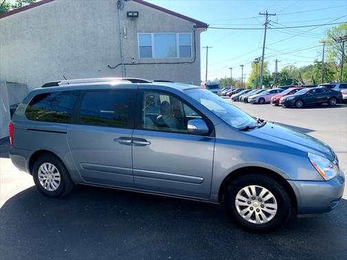 2012 Kia Sedona LX