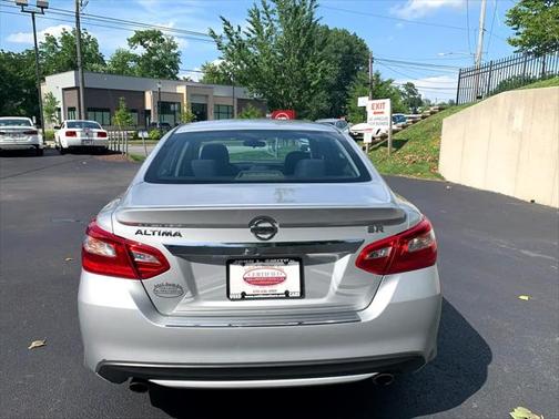 2016 Nissan Altima 2.5 SR