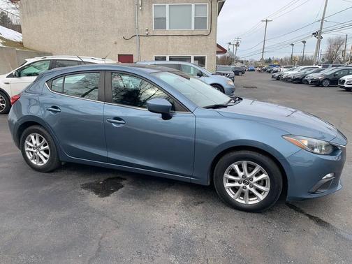 2016 Mazda Mazda3 i Sport
