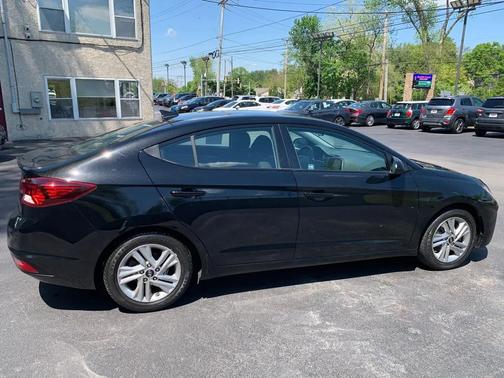 Phantom Black 2020 Hyundai ELANTRA SEL