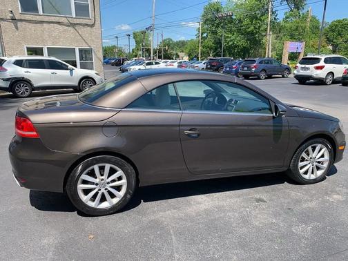 Indium Gray Metallic 2014 Volkswagen Eos Komfort