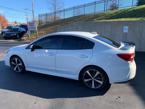2017 Subaru Impreza 2.0i Sport