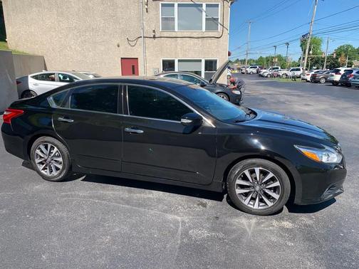 Super Black 2016 Nissan Altima 2.5 SL