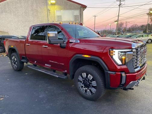 2024 GMC Sierra 2500 Denali