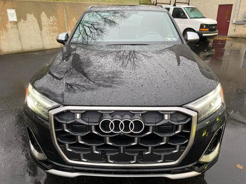 2025 Audi SQ7 4.0T Premium Plus