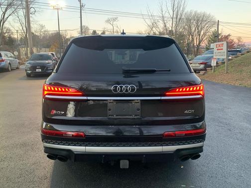 2025 Audi SQ7 4.0T Premium Plus
