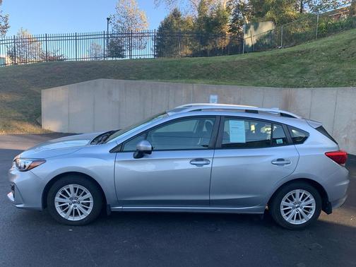 2018 Subaru Impreza 2.0i Premium