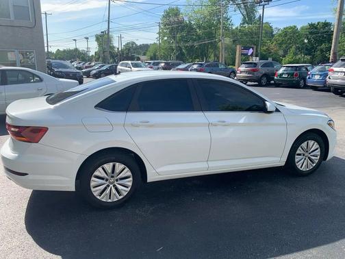 WHITE 2019 Volkswagen Jetta 1.4T S