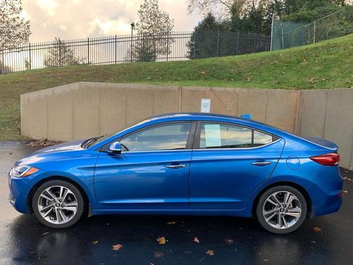 2017 Hyundai ELANTRA Limited