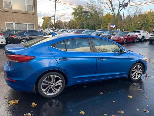2017 Hyundai ELANTRA Limited