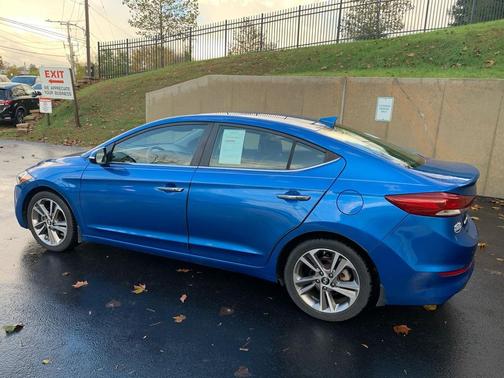 2017 Hyundai ELANTRA Limited