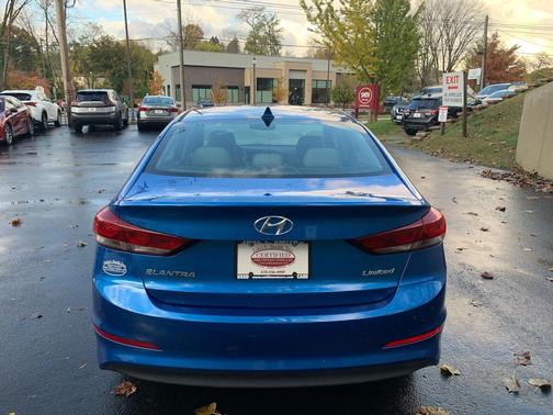 2017 Hyundai ELANTRA Limited