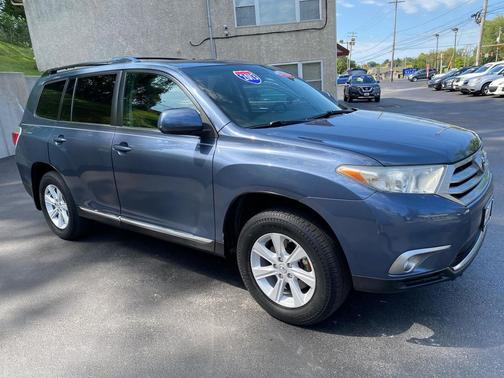 2013 Toyota Highlander SE
