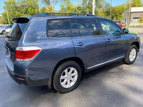 2013 Toyota Highlander SE