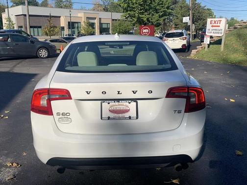Ice White 2012 Volvo S60 T5