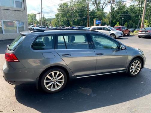 2017 Volkswagen Golf SportWagen TSI SE