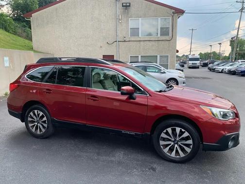 MAROON 2016 Subaru Outback 2.5i Limited