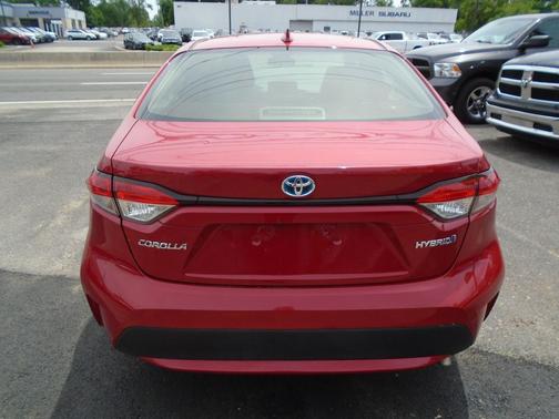 Barcelona Red Metallic 2020 Toyota Corolla Hybrid LE
