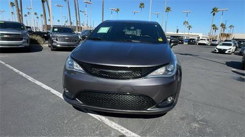 2020 Chrysler Pacifica Touring