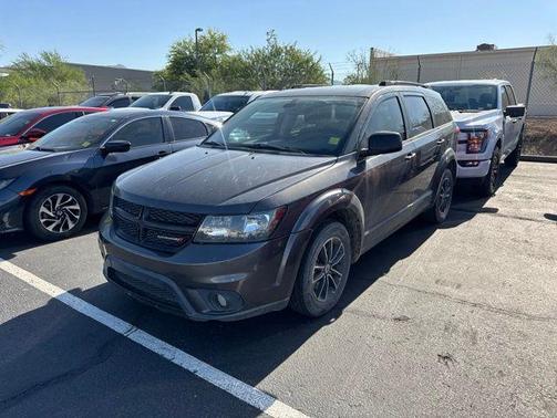Granite Pearlcoat 2018 Dodge Journey SXT