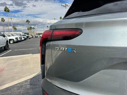 2025 Chevrolet Blazer EV eAWD LT