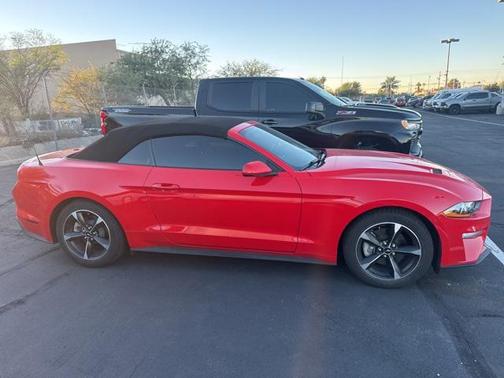 2020 Ford Mustang EcoBoost