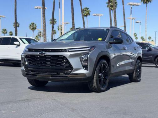 Sterling Gray Metallic 2025 Chevrolet Trax FWD ACTIV
