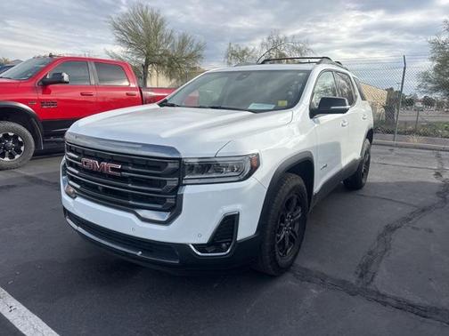 2023 GMC Acadia AWD AT4